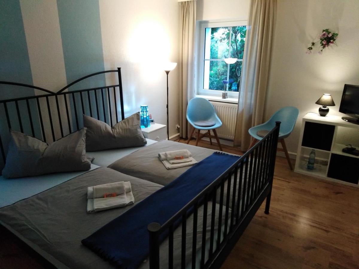 Landhaus Edelweiss Bed&Breakfast - Adults Only Нойштадт-ам-Реннштайг Екстер'єр фото